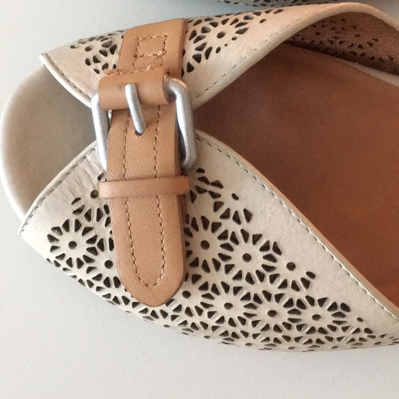 Gentle Souls Brand New - Picture 2 of 5